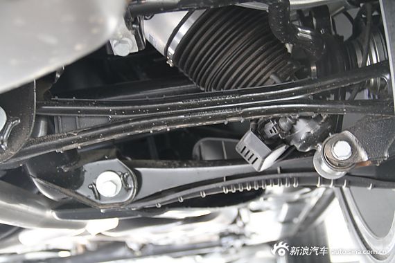 13924618_570.jpg