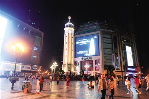 Lb4d-fxypiqy2617670.jpg
