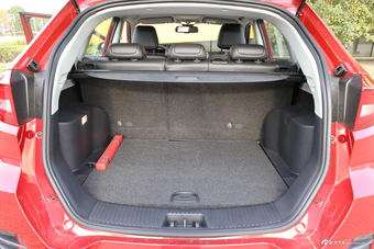 auto-fynmzun0455711.jpg