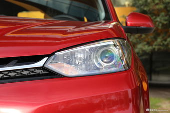 auto-fynmzun0455714.jpg