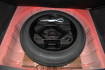 auto-fyrkuxs9240134.jpg