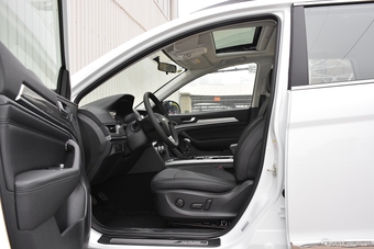 auto-fyrcsrx3876256.jpg