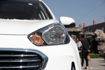 auto-fynmzun0541350.jpg
