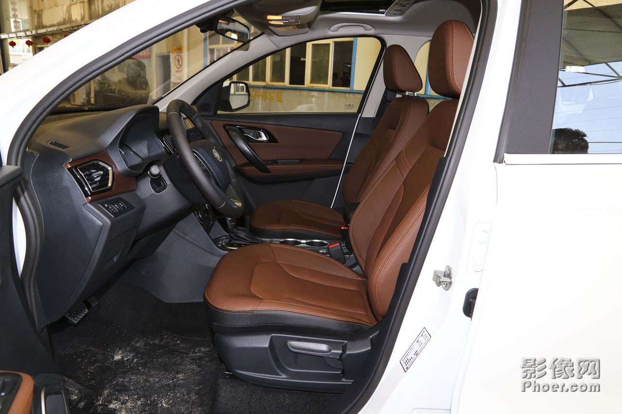 auto-fyqtwzu3082588.jpg