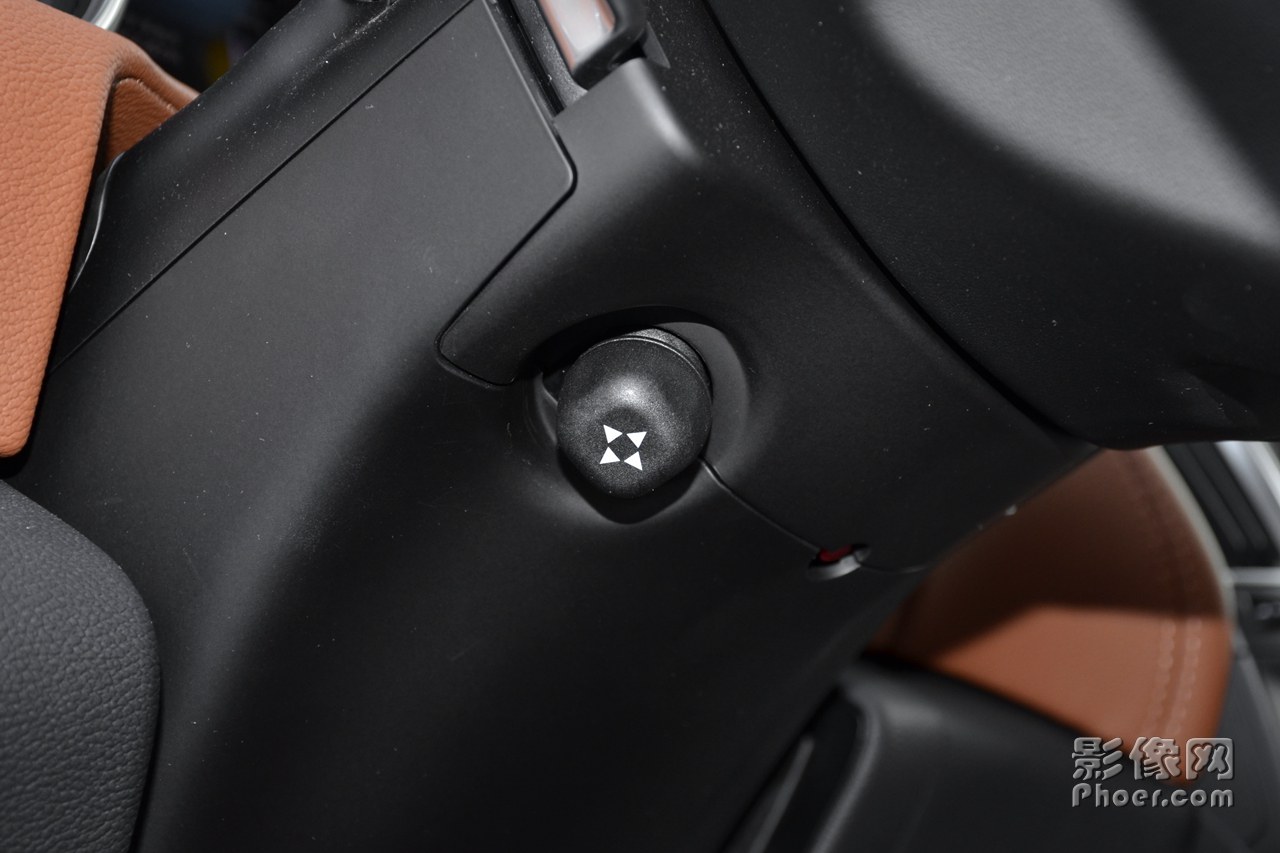 auto-fyrkuxt0003981.jpg