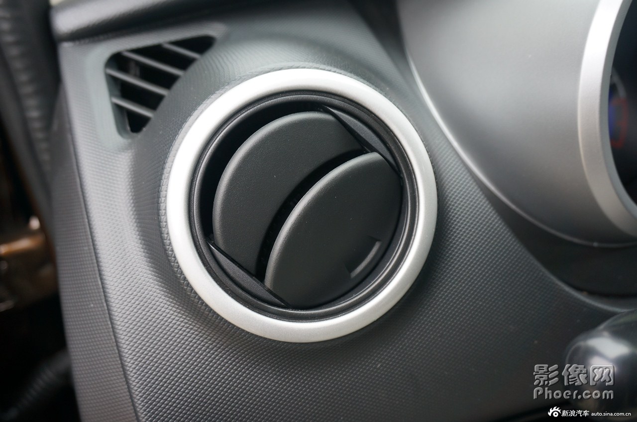 auto-fypnsip9428935.jpg