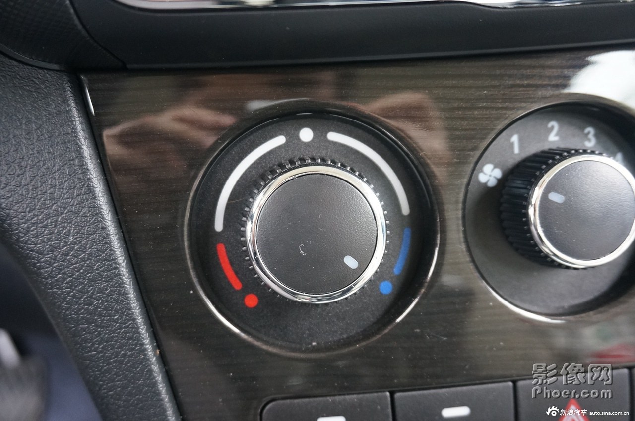 auto-fypnsip9429252.jpg