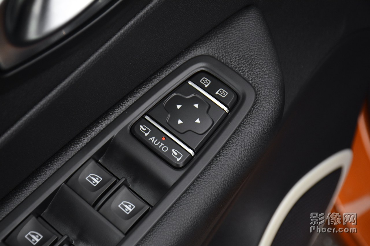 auto-fynwnwt7001467.jpg