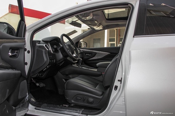 auto-fynmzun0325530.jpg