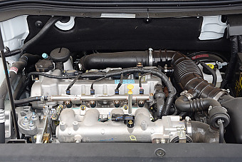 auto-fynmzun0785597.jpg