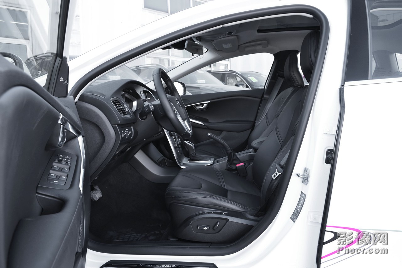 auto-fyqnick8964677.jpg