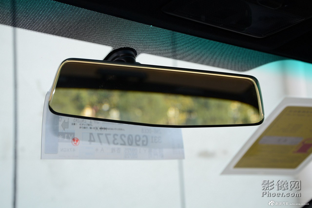 auto-fynwnwt7185150.jpg