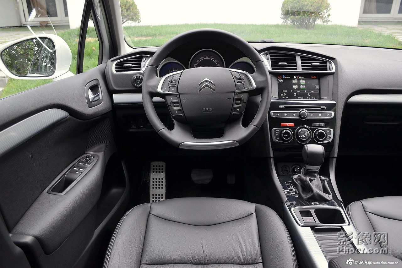 auto-fynwnwt7331057.jpg