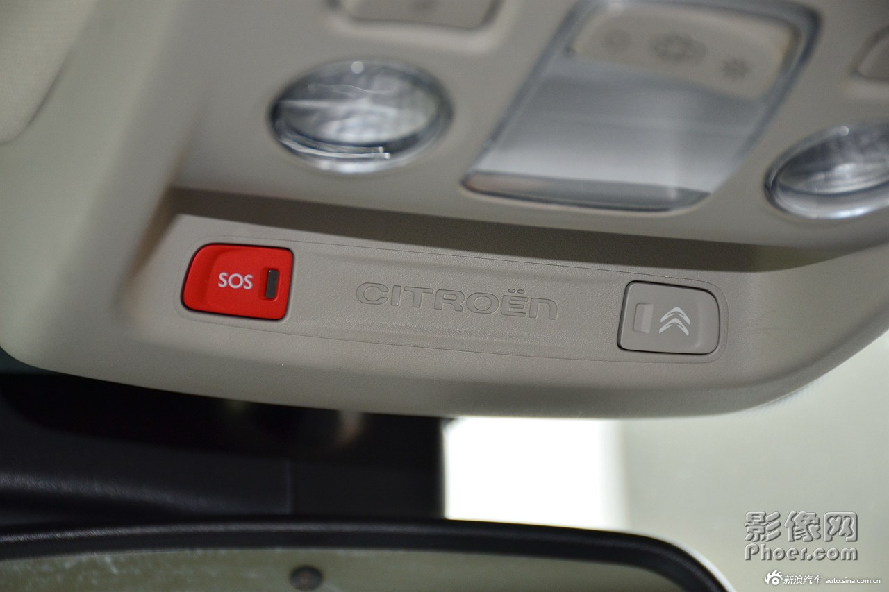 auto-fynwnwt7331212.jpg