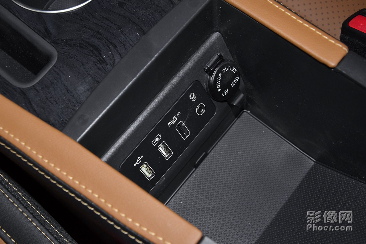 auto-fynmzun0741582.jpg