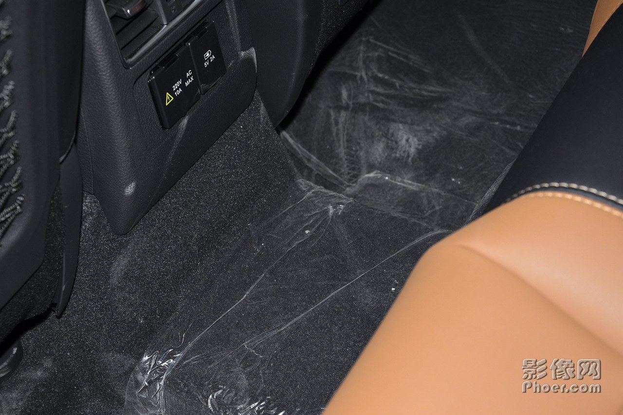 auto-fynmzun0741644.jpg