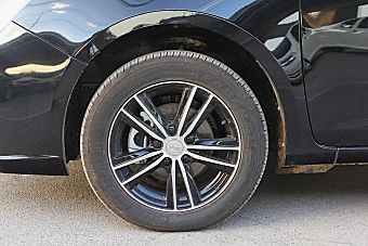 auto-fynshiq8511824.jpg