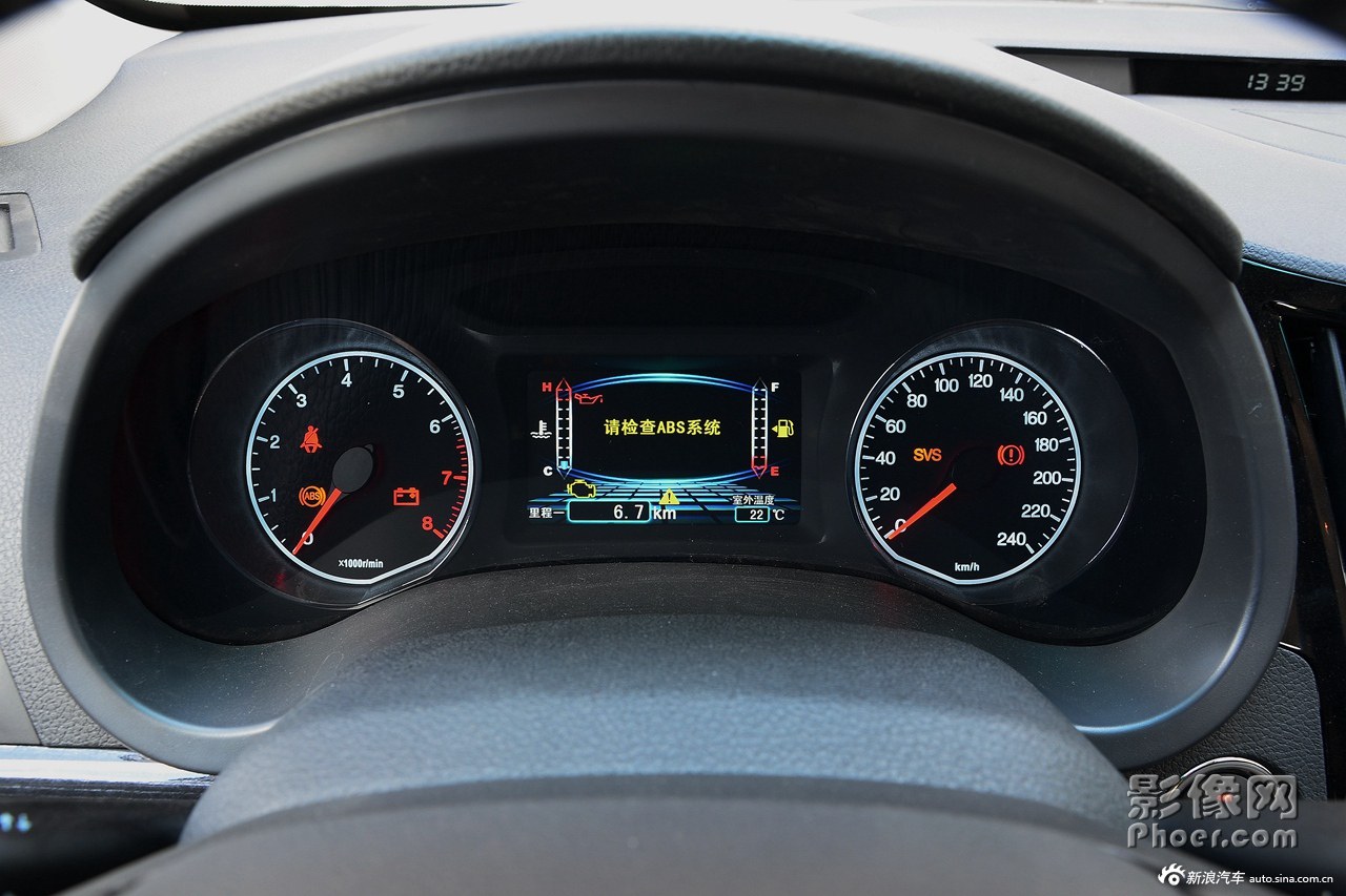 auto-fynnnsc8655954.jpg