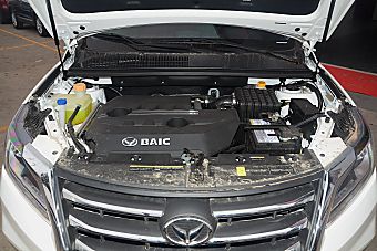 auto-fynshiq8484631.jpg