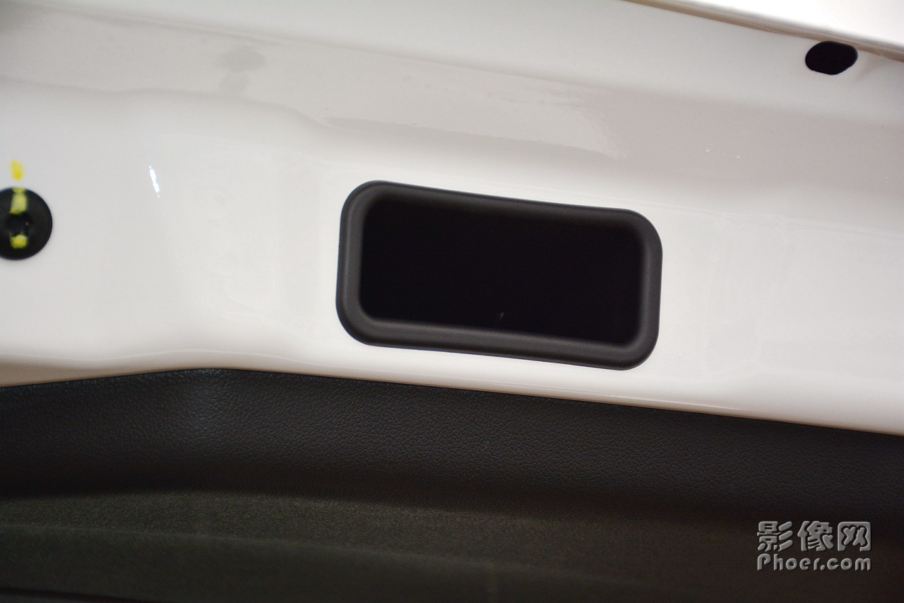 auto-fynmzun0857675.jpg