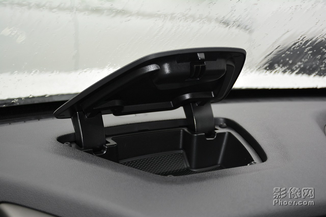 auto-fynmzun0857693.jpg