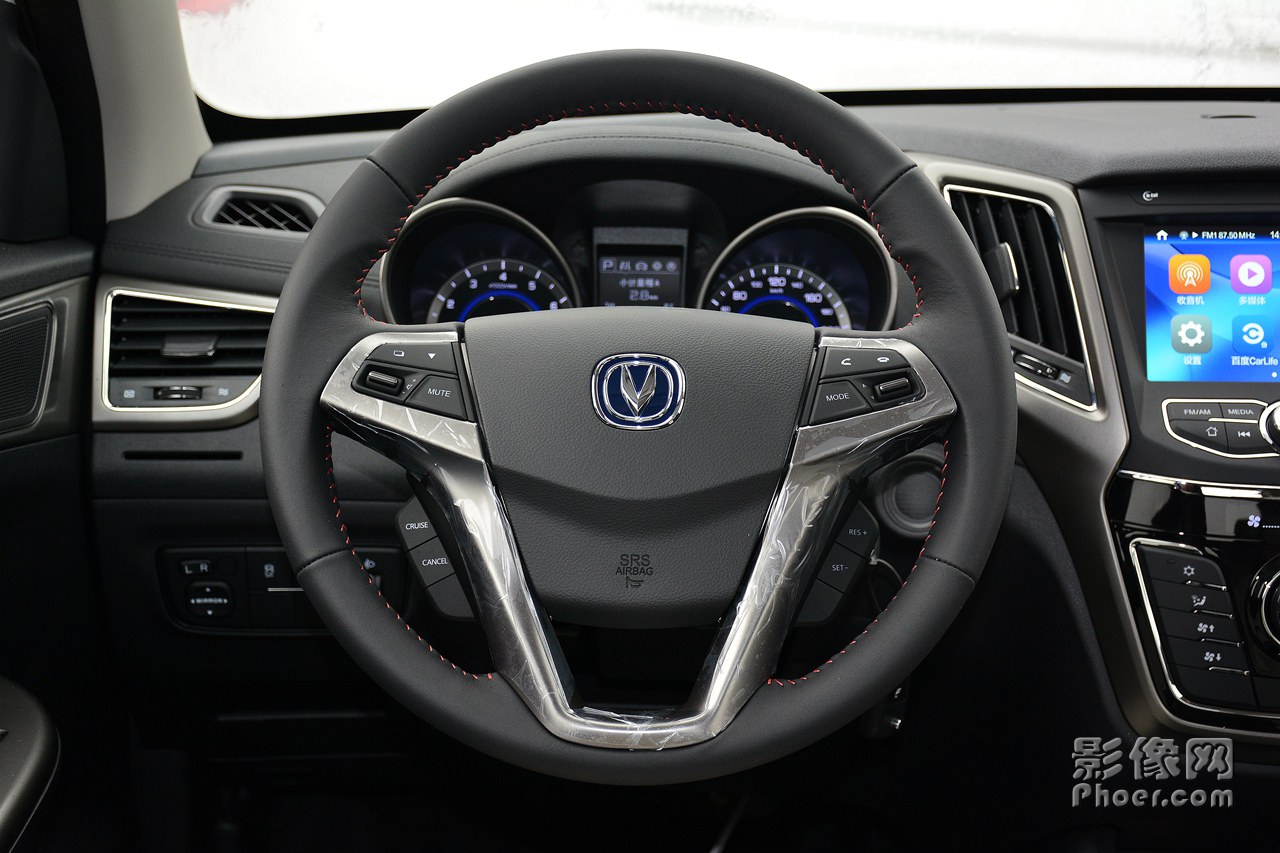 auto-fynmzun0859011.jpg
