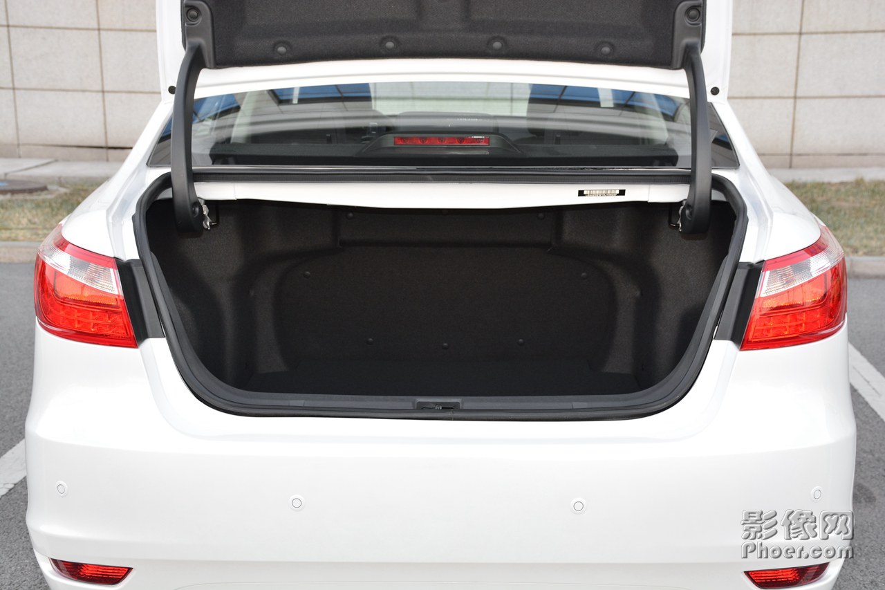 auto-fyrkuxt4791359.jpg