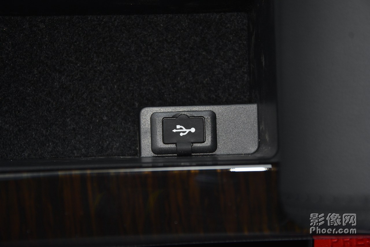 auto-fyrkuxt4792107.jpg