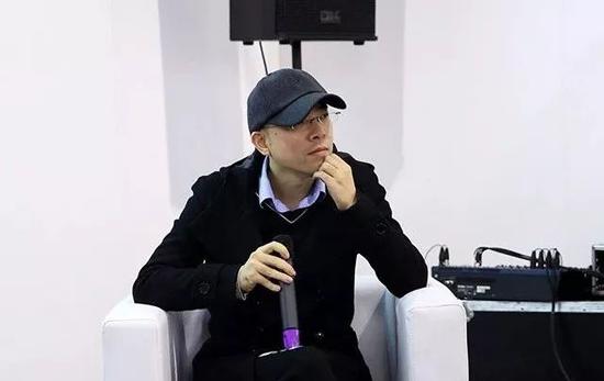 ACYC-hqzxptp6064333.jpg