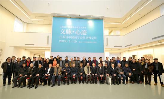 2lEh-hrpcmqv5446656.jpg