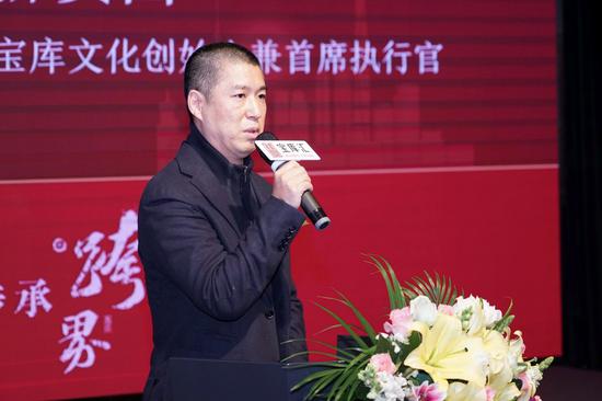 A9Ne-hryfqhk2402921.jpg