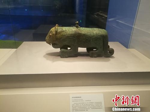 idB8-htwhfzr7892610.jpg