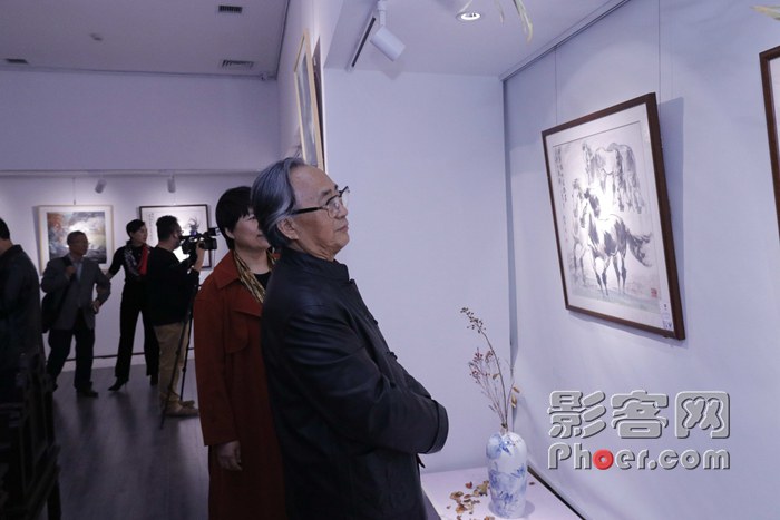 82ce-ihuuxuu1140353.jpg