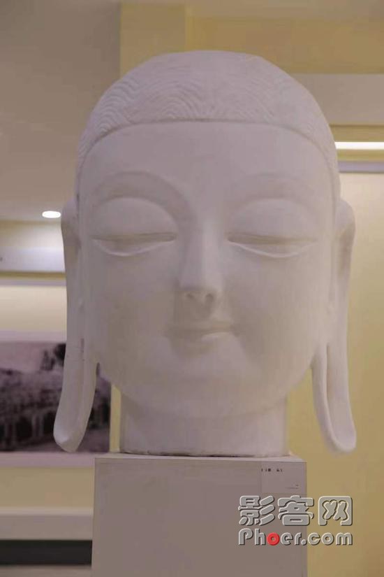 6490-ihuuxuu8739443.jpg