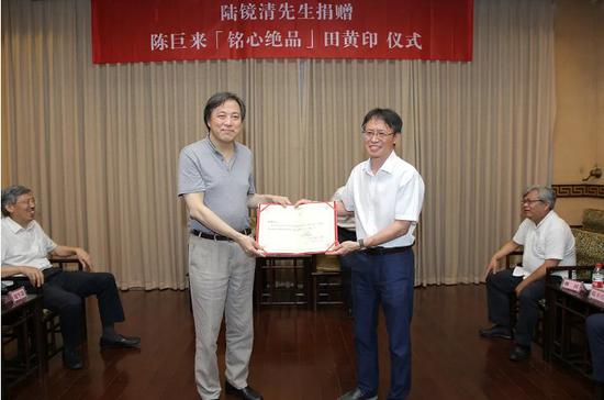 daa5-ivwfwmp0632129.jpg