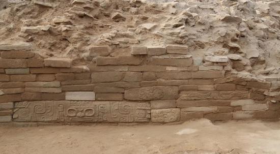 9b37-izeysca0950497.jpg