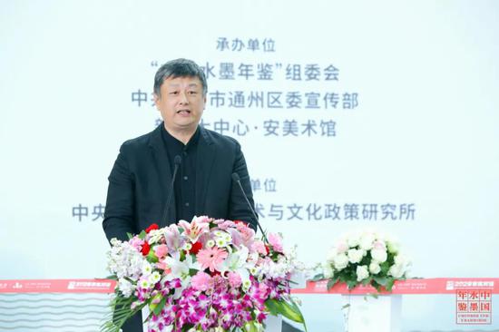 7440-izrvxmf7867950.jpg