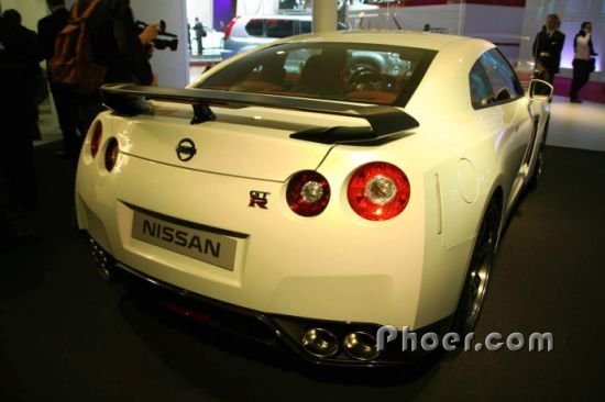ղСÿGT-R