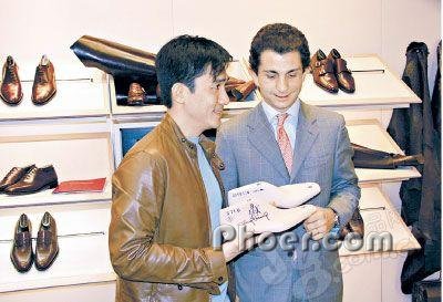 ΰƷSalvatore FerragamoΪ˽Ьģ