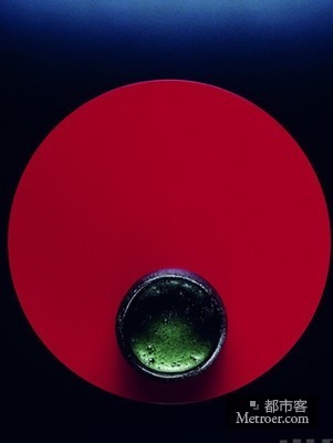 ձ